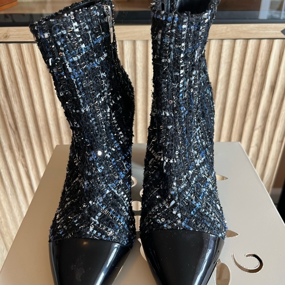 Marc Fisher Black Tweed Ankle Booties with Patent Cap Toe